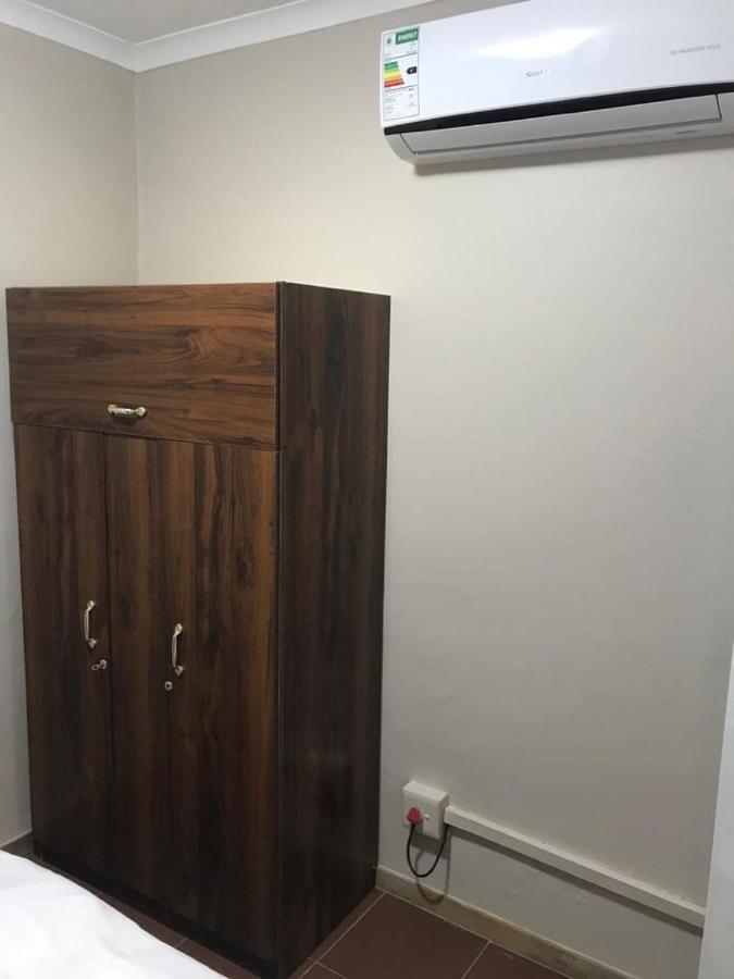 Urbanlife Keetmanshoop Accommodation ภายนอก รูปภาพ