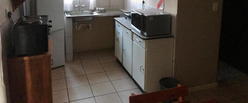 Urbanlife Keetmanshoop Accommodation ภายนอก รูปภาพ