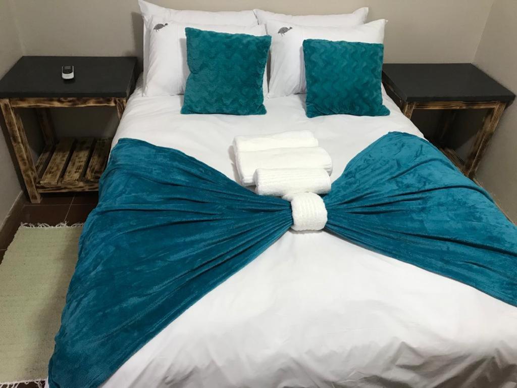 Urbanlife Keetmanshoop Accommodation ภายนอก รูปภาพ